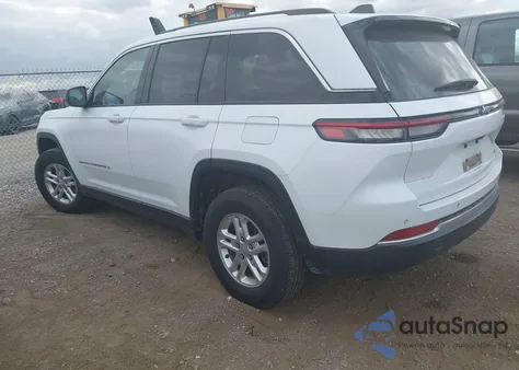 2022 Jeep Grand Cherokee Laredo 4X2 z USA, uszkodzony, nr VIN 1C4RJGAG0N8630571